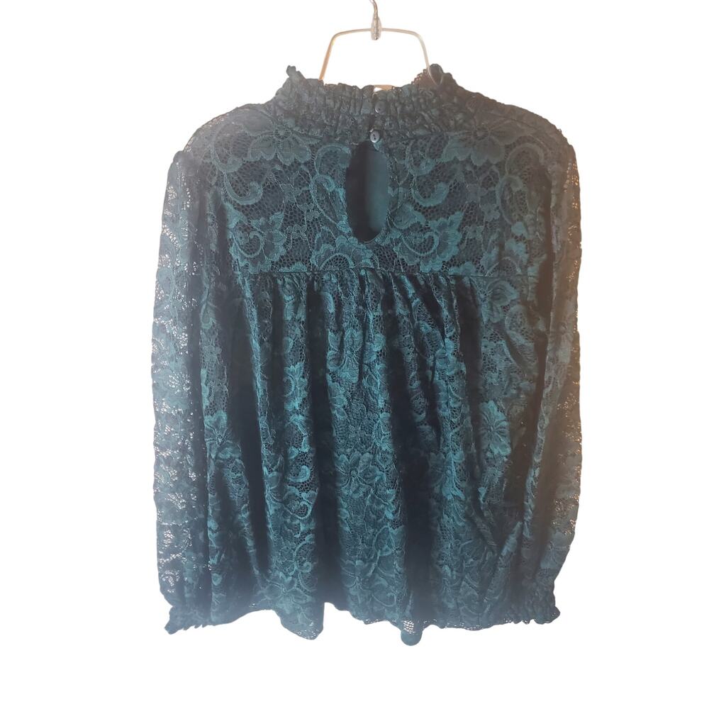 Cable & Gauge Mock Neck Green Lace Blouse,Small